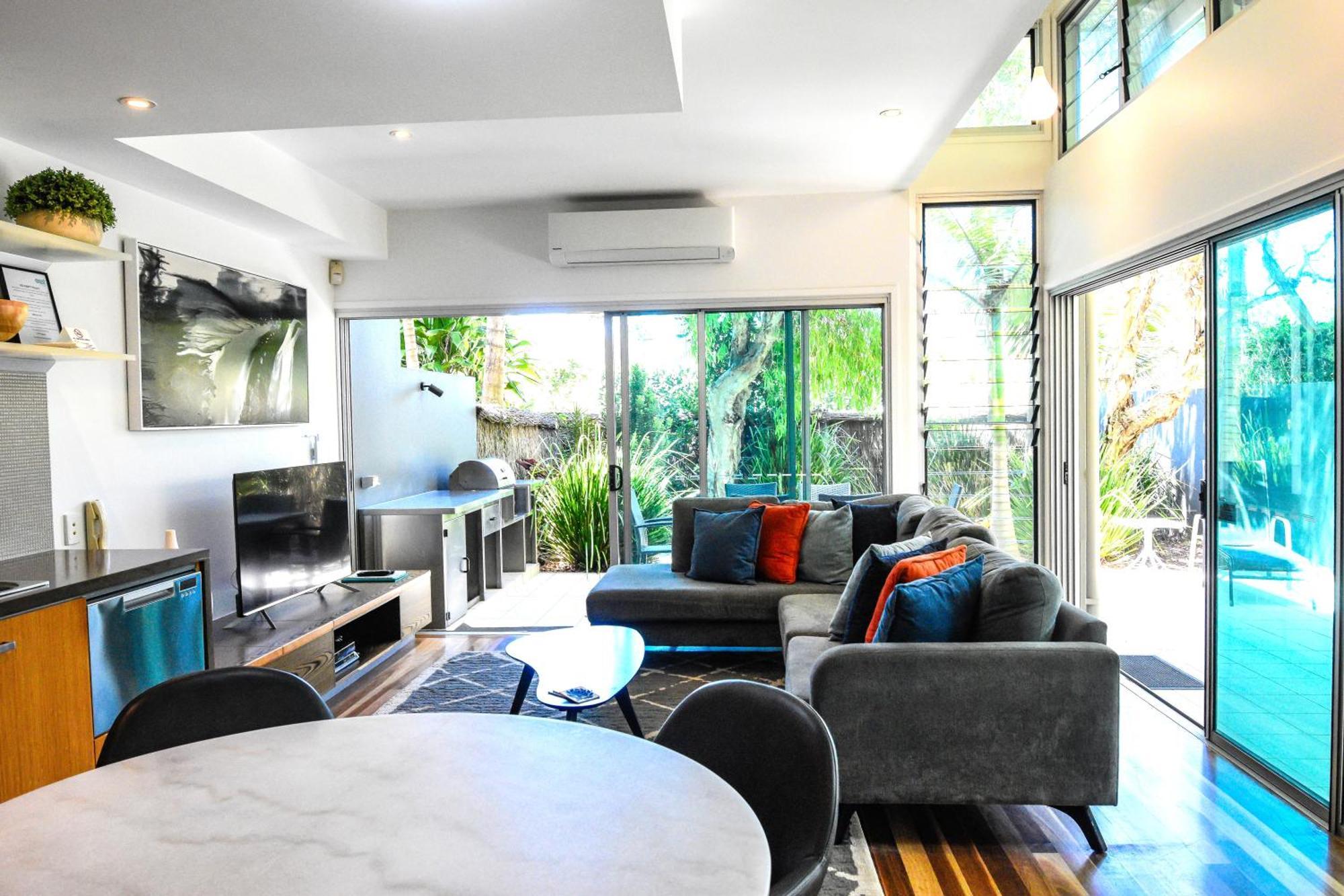 East On Byron Hotel Teluk Byron Bagian luar foto